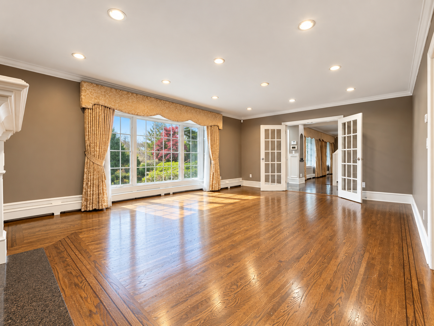 65xx Marguerite St