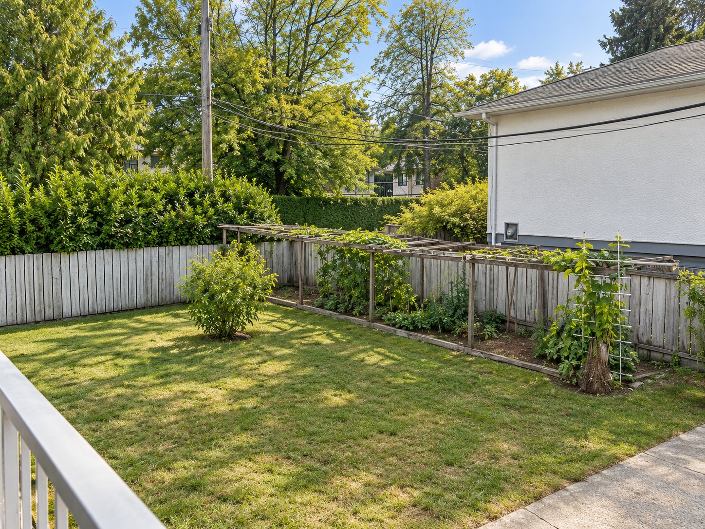 638 W 54th Ave